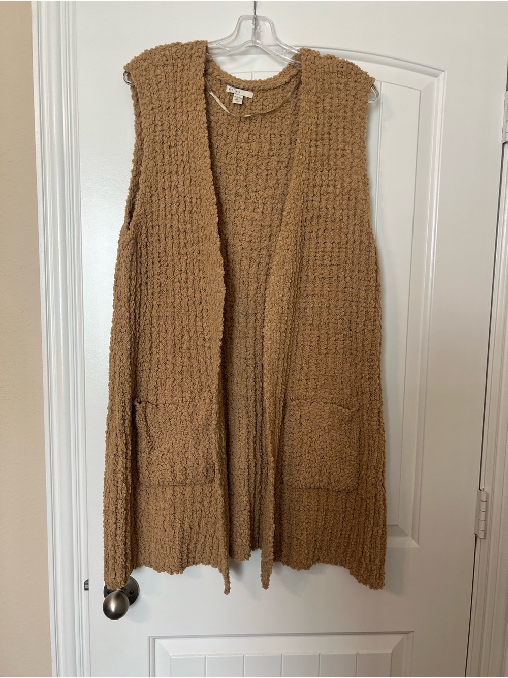 Textured Camel Open-Front Knit Vest - Unbranded